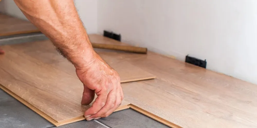 Steps to Stagger Vinyl Plank Flooring